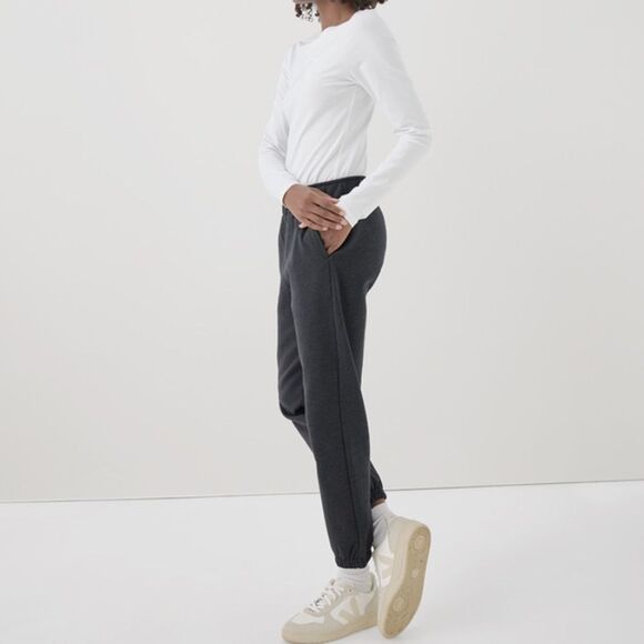 PACT 100% Organic Cotton Cloud Fleece Black Flat front Jogger Pants Size M - Picture 7 of 8